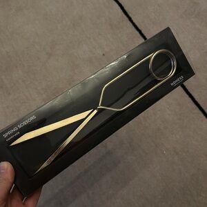 Nomess spring steel scissors NWT